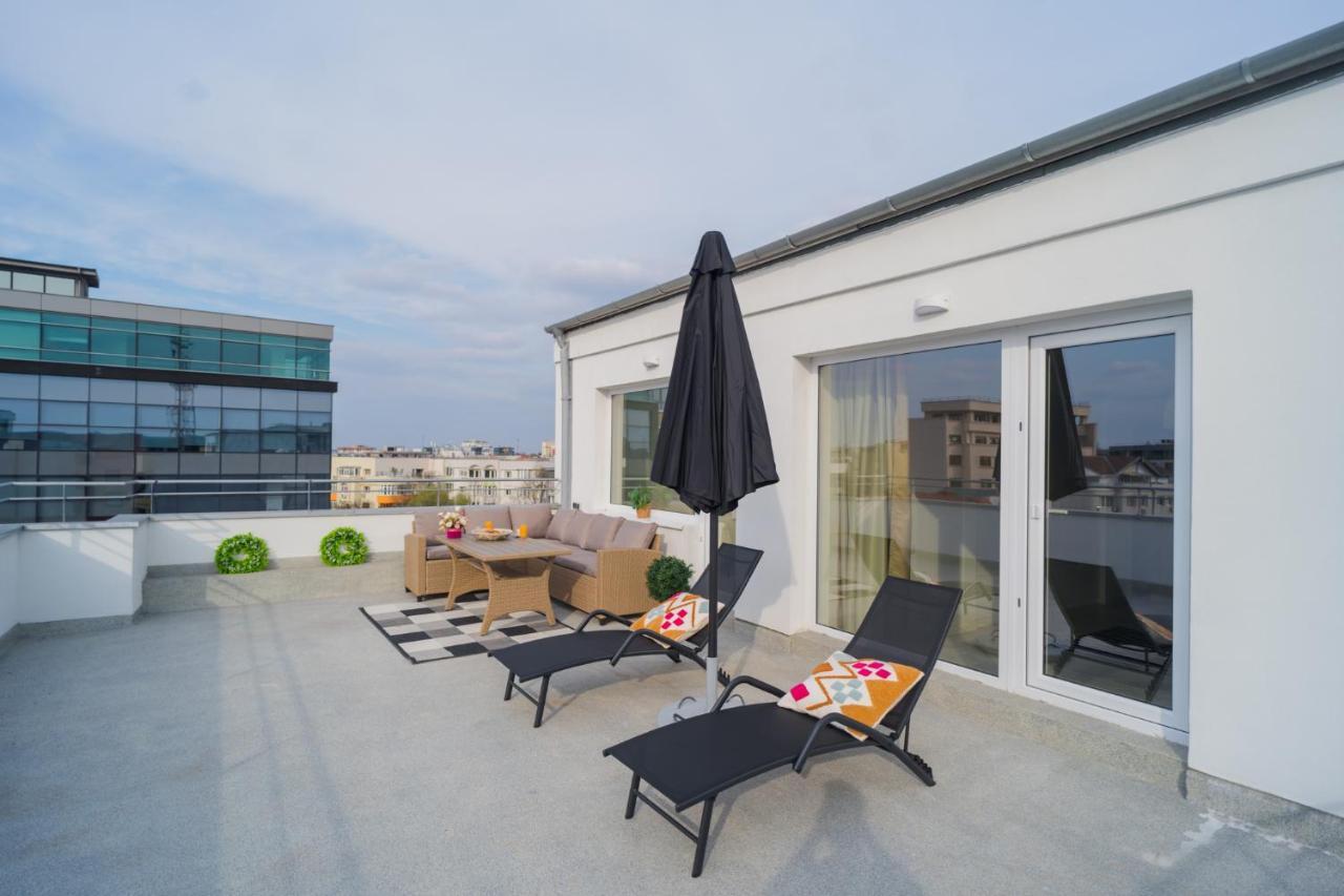 Penthouse With Huge Rooftop Terrace & City View 부쿠레슈티 외부 사진