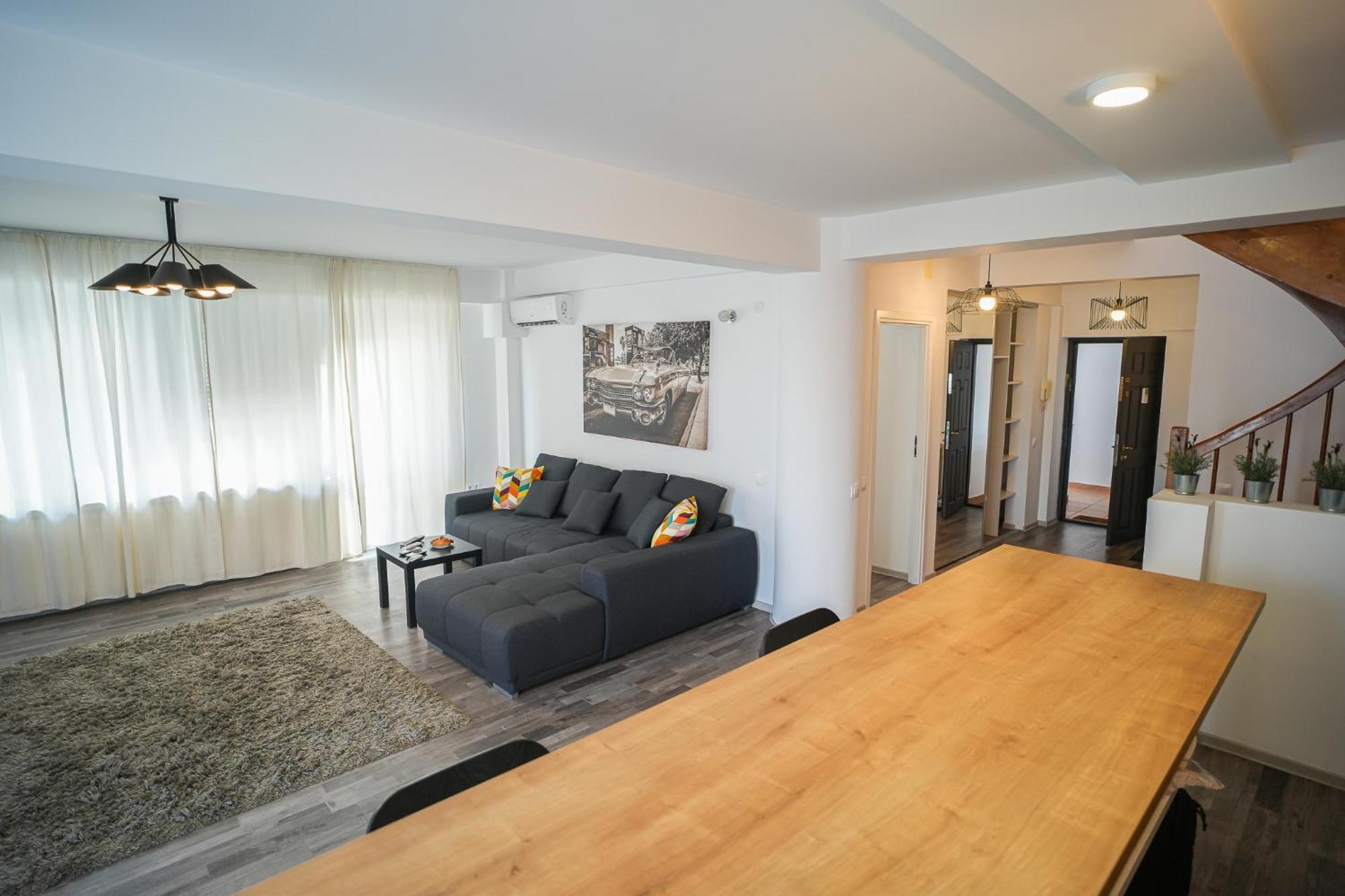 Penthouse With Huge Rooftop Terrace & City View 부쿠레슈티 외부 사진