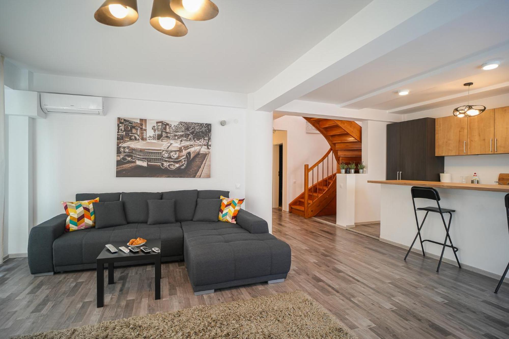 Penthouse With Huge Rooftop Terrace & City View 부쿠레슈티 외부 사진
