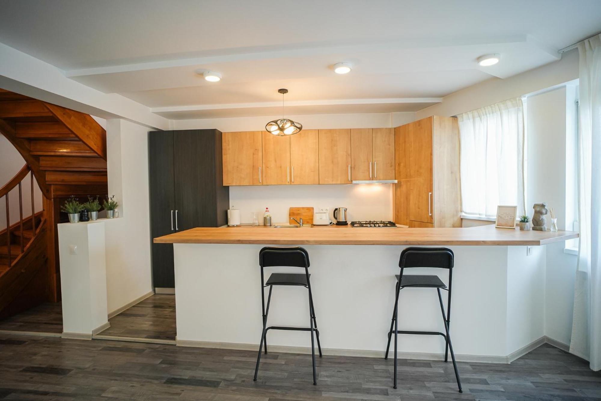 Penthouse With Huge Rooftop Terrace & City View 부쿠레슈티 외부 사진