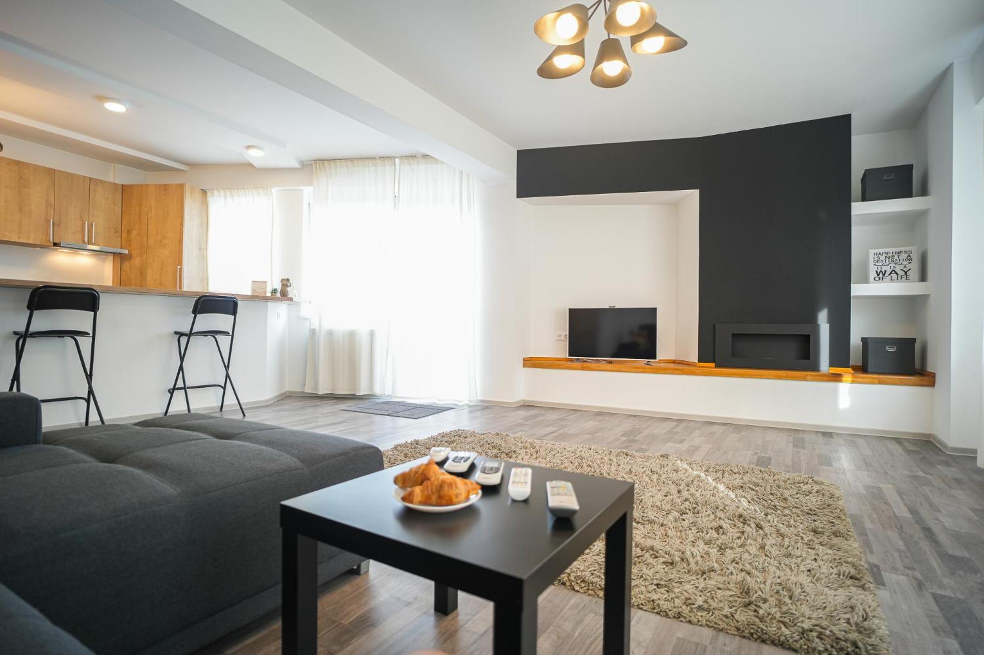 Penthouse With Huge Rooftop Terrace & City View 부쿠레슈티 외부 사진